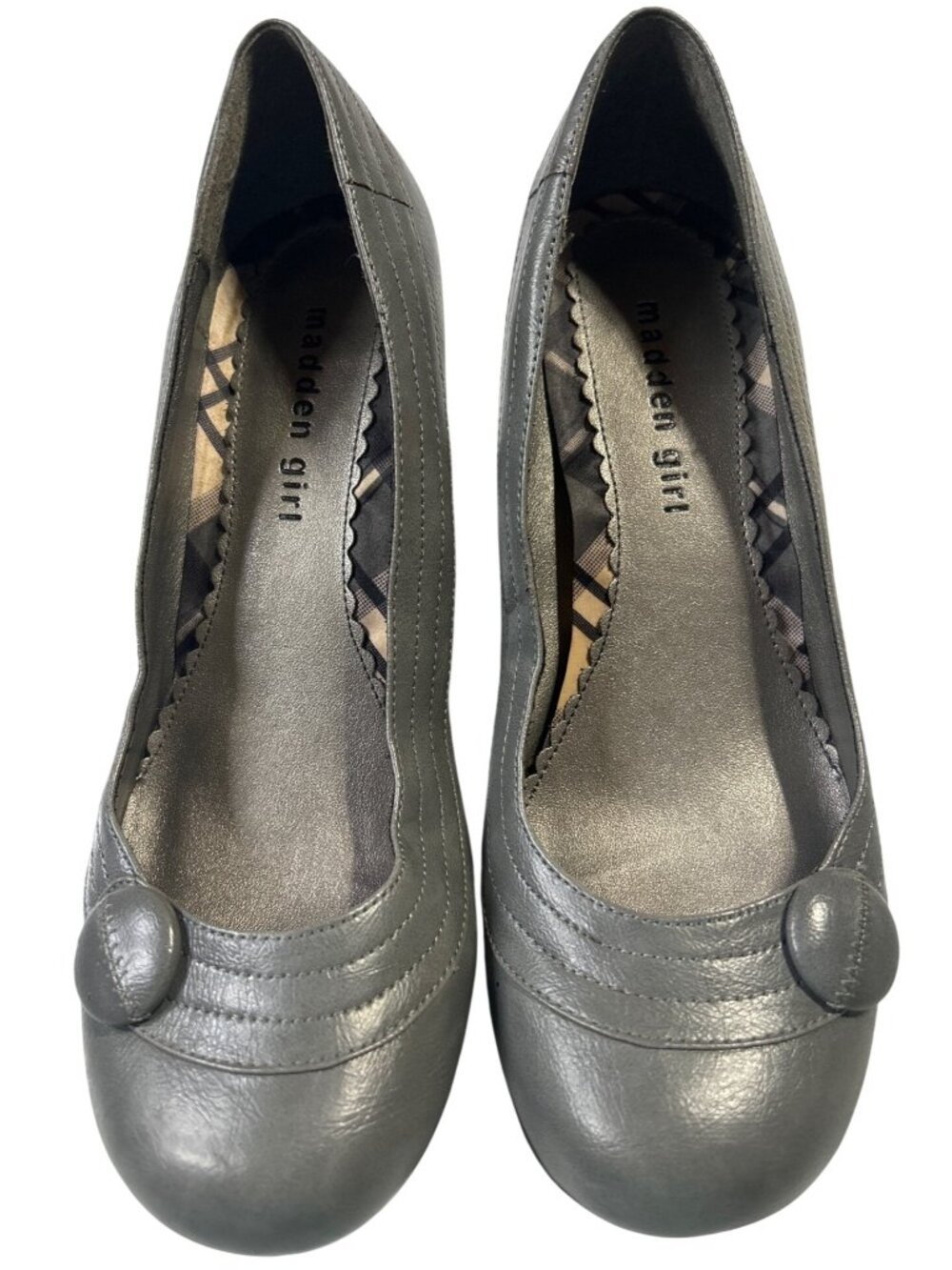 Madden Girl Womens Size 7.5 Gray Faux Leather Round-Toe Heels With Button Detail